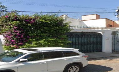 PROPIEDAD  CUERNAVACA,LOMAS DE CORTES