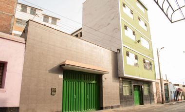 Venta Edificio de Seis Pisos en Cercado de Lima