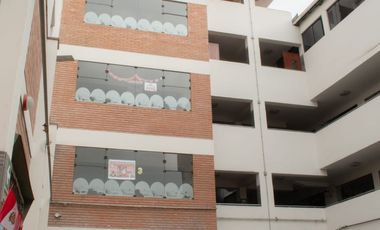 Venta Edificio de Seis Pisos en Cercado de Lima