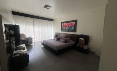 VENDO HERMOSA CASA EN LA URB. 