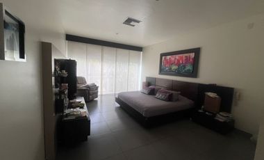 VENDO HERMOSA CASA EN LA URB. 