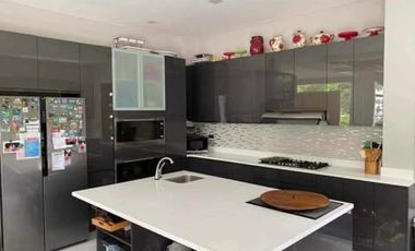 450 sqm Designer-Style Residence with Luxury Upgrades For Sale in Paseo de Magallanes near Forbes, Dasma Village, Urdaneta Village