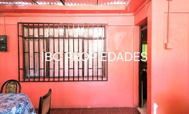 SE VENDE CASA EN 18 DE SEPTIEMBRE