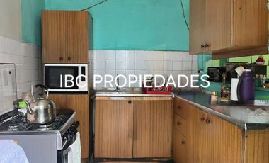 SE VENDE CASA EN 18 DE SEPTIEMBRE