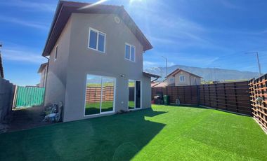 ¡ HERMOSA CASA EN CONDOMINIO / DISPONIBLE SEPT !