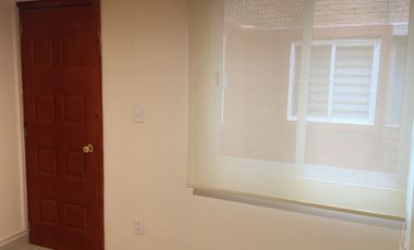 TOTALMENTE REMODELADO, DUPLEX EN AGUA SANTA, CERCA PERIPLAZA