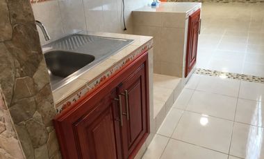 TOTALMENTE REMODELADO, DUPLEX EN AGUA SANTA, CERCA PERIPLAZA