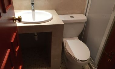 TOTALMENTE REMODELADO, DUPLEX EN AGUA SANTA, CERCA PERIPLAZA