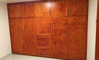 TOTALMENTE REMODELADO, DUPLEX EN AGUA SANTA, CERCA PERIPLAZA