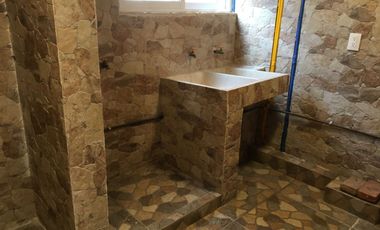 TOTALMENTE REMODELADO, DUPLEX EN AGUA SANTA, CERCA PERIPLAZA