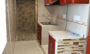 TOTALMENTE REMODELADO, DUPLEX EN AGUA SANTA, CERCA PERIPLAZA