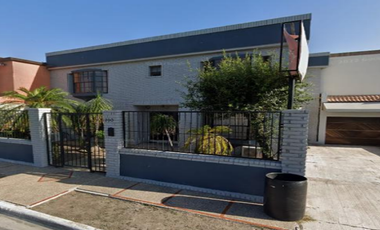 Excelente casa de RECUPERACIÓN BANCARIA