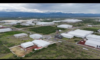 Terreno Industrial en Venta 8,300 mts2