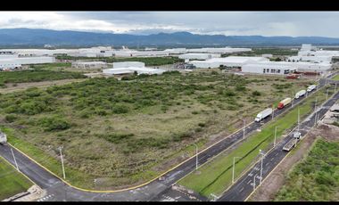Terreno Industrial en Venta 8,300 mts2