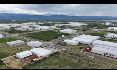 Terreno Industrial en Venta 8,300 mts2