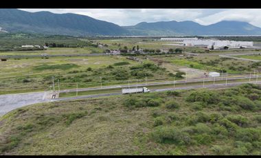 Terreno Industrial en Venta 8,300 mts2