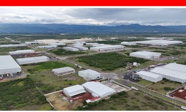 Terreno Industrial en Venta 8,300 mts2