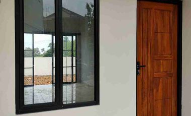 RUMAH CLUSTER NEMPEL CITRAGRAND DAN PANDANARAN HIlls TEMBALANG