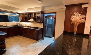 CASA EN VENTA LOMA DEL ESCOBERO ENVIGADO