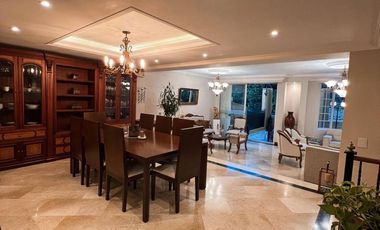 CASA EN VENTA LOMA DEL ESCOBERO ENVIGADO