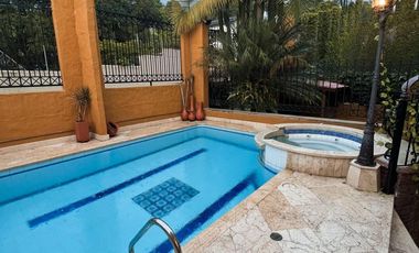 CASA EN VENTA LOMA DEL ESCOBERO ENVIGADO