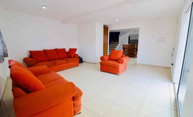 🏠 CASA CON ALBERCA Y JARDÍN PROPIO