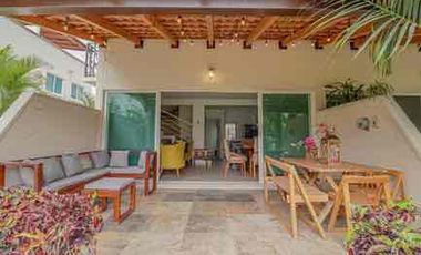 🏡 CASA EN ESQUINA EN RESIDENCIAL LOS TULIPANES ‼️