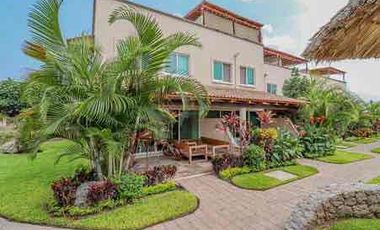 🏡 CASA EN ESQUINA EN RESIDENCIAL LOS TULIPANES ‼️