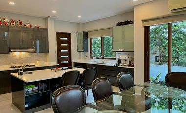 Repriced! 4BR House and Lot For Sale - Paseo De Magallanes