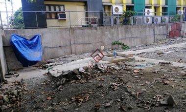 FOR RENT Commercial Lot  in Sta. Cruz, Makati City