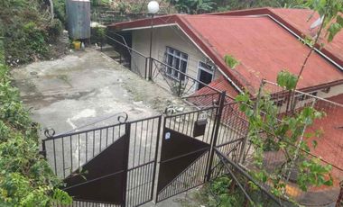 A Three-storey house located in a peaceful & quiet neighborhood not far from City Hall, the City Market, and the rest of the Central Business District.