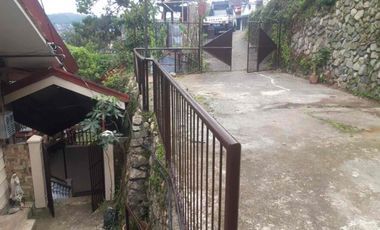 A Three-storey house located in a peaceful & quiet neighborhood not far from City Hall, the City Market, and the rest of the Central Business District.