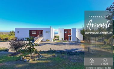 SINCRÓNICA PROPIEDADES ARRIENDA GRAN PARCELA CON DOS CASAS EN SAN FRANCISCO DE TUNQUÉN