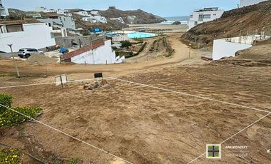 Terreno en Esquina Primera Fila Frente al Mar – Playa Honda Cerro Azul - 293 m²