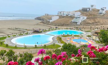 Terreno en Esquina Primera Fila Frente al Mar – Playa Honda Cerro Azul - 293 m²