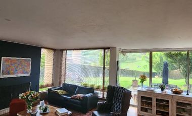 ¡Despierta en un paraíso con vistas de ensueño!  Imagina cada mañana un café con vista a un amanecer que pinta el cielo de colores, y cada tarde un at