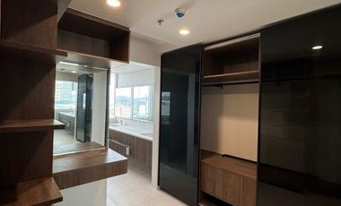 Calyx Centre 3BR Penthouse 225sqm 2-Parking Maids Cebu IT Park