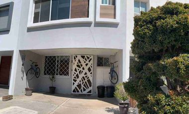 CASA EN VENTA A 10 MINUTOS DE CHOLULA