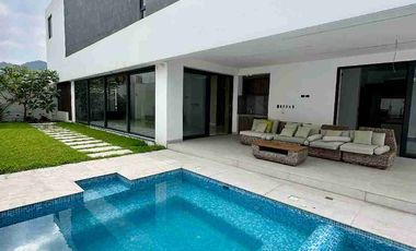 ESPECTACULAR CASA DE ALQUILER  EN URB.PORTOFINO