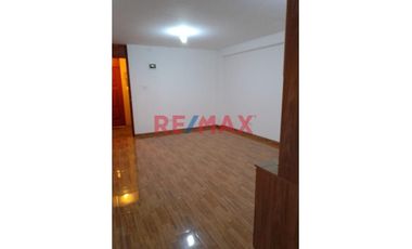 Venta Dpto Funcional en Ate