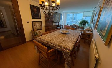 Gastón Hamel, Cómodo departamento