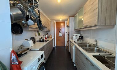 Gastón Hamel, Cómodo departamento