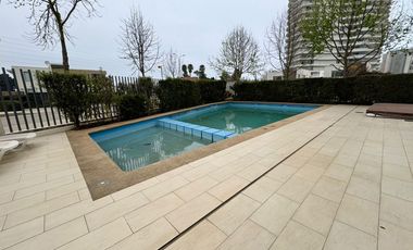 Gastón Hamel, Cómodo departamento