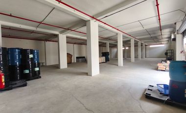 bodega en alquiler 450 m2 dentro de complejo km 11 via a daule, sector inmaconsa