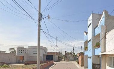 GRAN OPORTUNIDAD DE INVERSIÓN, PRECIOSA CASA EN REMATE BANCARIO!!