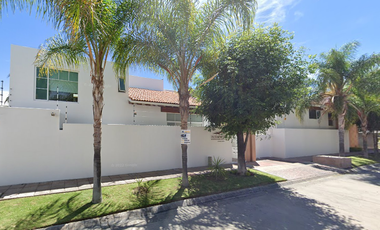 Casa En Venta, De Recuperación Bancaria, En Valle Real, Aguascalientes - Ayrt*