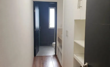 Casa En Venta, De Recuperación Bancaria, En Valle Real, Aguascalientes - Ayrt*