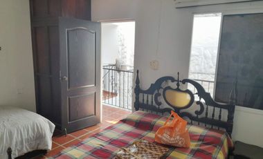 CÓD. 1243. CASA COLONIAL A LA VENTA EN MOMPOX, BOLÍVAR