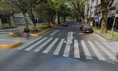 ¡Atención Inversionistas!! Venta de Remate en Amplia y Linda Casa con Posesión entrega inmediata Col. Anzures, Ciudad de México