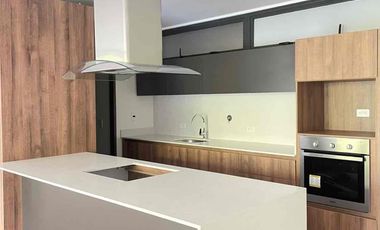 vendo Apto con jardín en Poblado Palmas